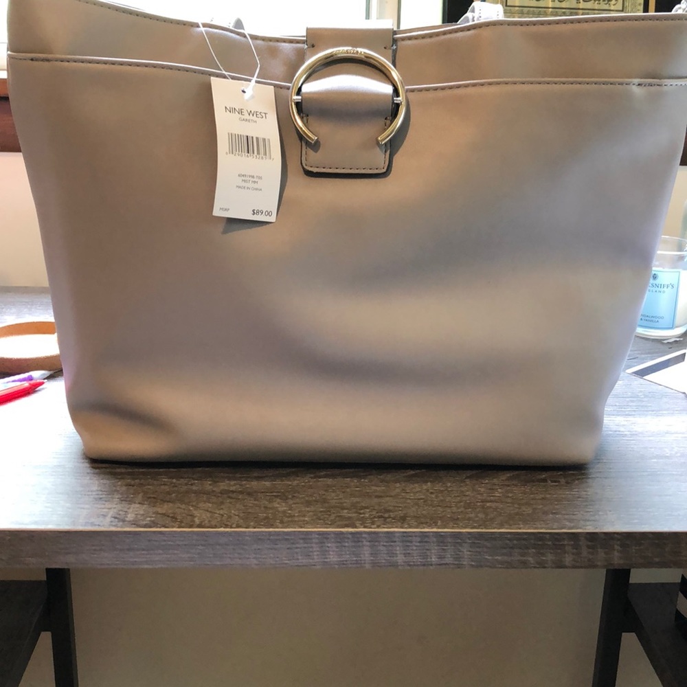NWT Gray Nine West purse